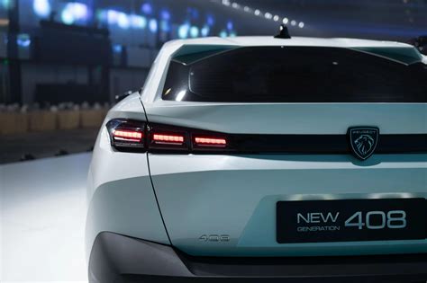 Peugeot 408 Allure - TRẮNG