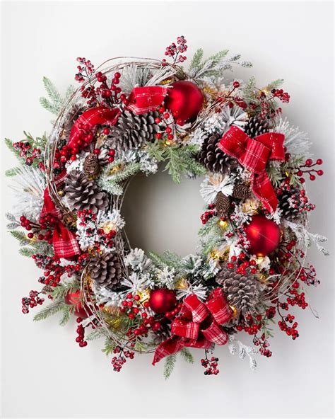 27 Farmhouse Christmas Wreaths For 2024 Rustic Garland