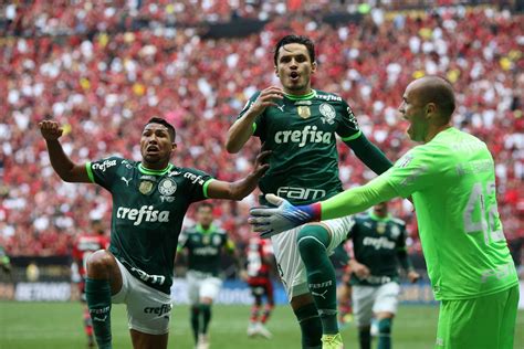 Palmeiras Bate Flamengo E Conquista Supercopa Do Brasil