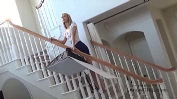 Super Beautiful Babe Gets Her Cameltoe Pussyfucked Xnxx