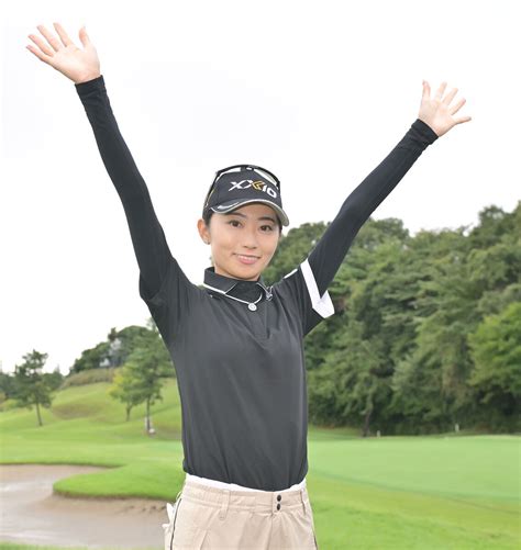 安田祐香が涙の初優勝「泣かないと思っていたけど」 ミレニアム世代5人目 27ホール短期決戦制す スポーツ報知