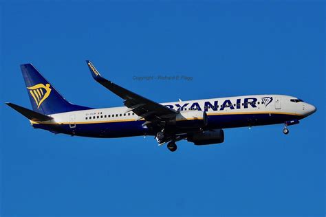 EI DCM Boeing 737 8AS At Stansted Ryanair Richard E Flagg Flickr