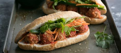 Vietnamese Meatball Banh Mi With Tomatoes Mutti Recipe