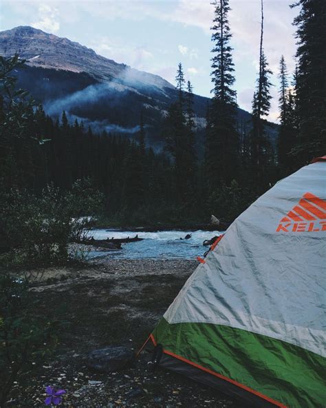 Backcountry camping at Yoho National Park : camping