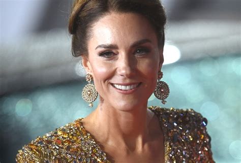 Kate Middleton Revela Que Est C Ncer Assista Ao Pronunciamento Na