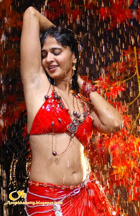 Oh Anushka Shetty South Hot And Sexy Anushka Shetty Ever Seen Spicy Wet Stills