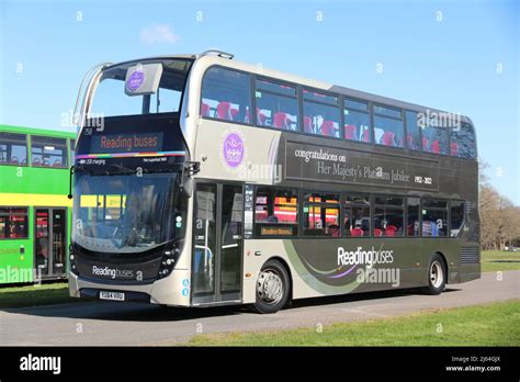 Bus In Special Colour Scheme To Celebrate The Platinum Jubilee Of Her