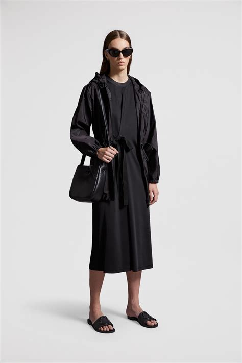 Женская верхняя одежда - Женские куртки и пуховики | Moncler RU