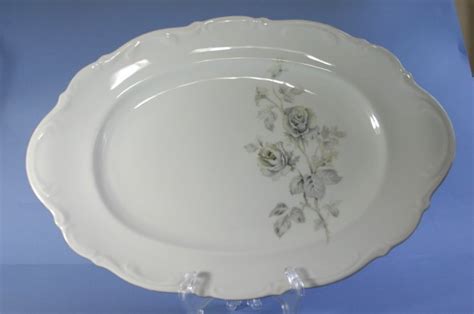 Mitterteich Bavaria Danielle Gold Trim Oval Serving Platter 14 Inch