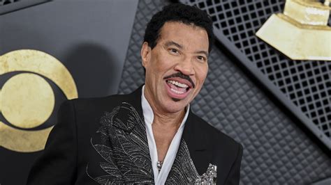 Lionel Richie Net Worth From Songwriting American Idol Parade