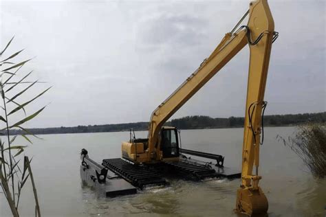 AE150 Floating Amphibious Excavator Amphibious Excavator