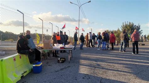 Acord entre la direcció d Iberboard i la plantilla per desconvocar la