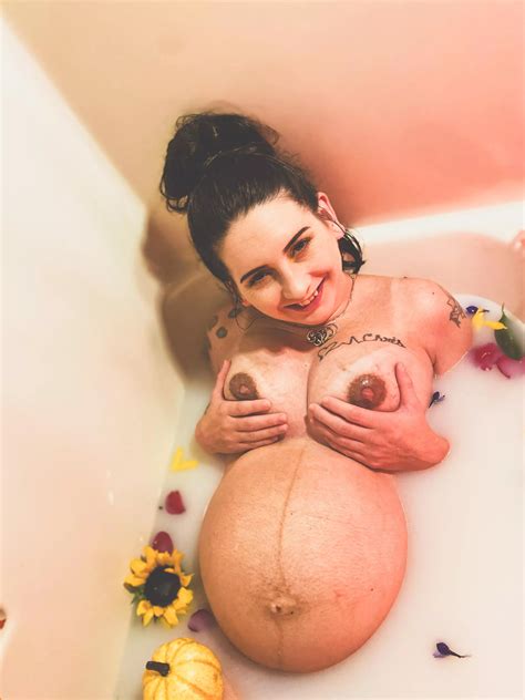 Can You Help Me My Pregnant Breasts Are So Swollen Nudes PregnantPetite NUDE PICS ORG