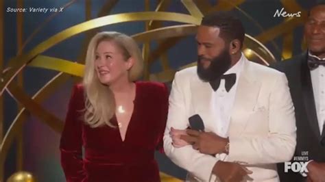 Christina Applegate Receives A Standing Ovation At The Emmys News