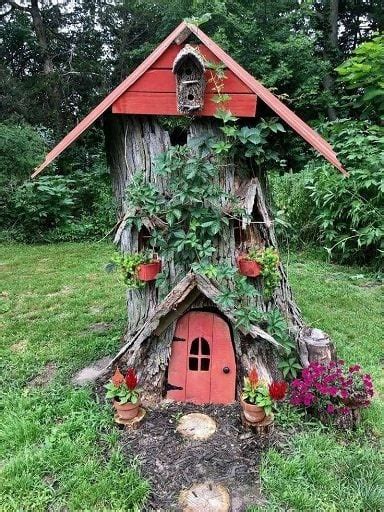 25 Unique Tree Stump Ideas To Decorate Your Garden