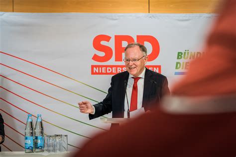 SPD UND GRÜNE PRÄSENTIEREN KOALITIONSVERTRAG SICHER IN ZEITEN DES