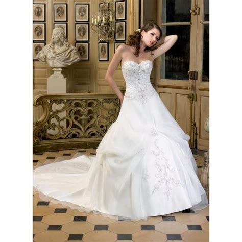 Miss Kelly 131 39 Superbes Robes De Mariée Pas Cher 2843620 Weddbook