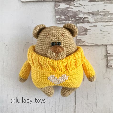 Amigurumi Bear İn Sweater Free Crochet Pattern