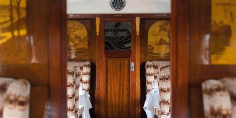 British Pullman - Day Trip to Historic Oxford | LuxuryTrainTickets.com