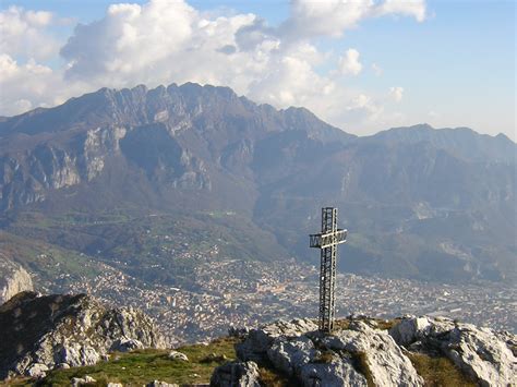 VisitsItaly.com - Welcome to Lecco in the Lake District, Lombardia, Italy