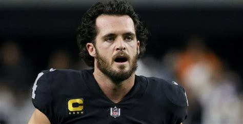 Derek Carr Height, Weight, Body Measurements, Shoe Size