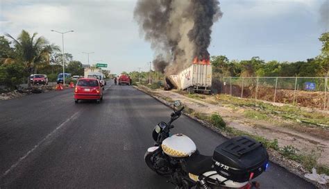 Impactantes imágenes dejó el accidente de un trailer en el boulevard