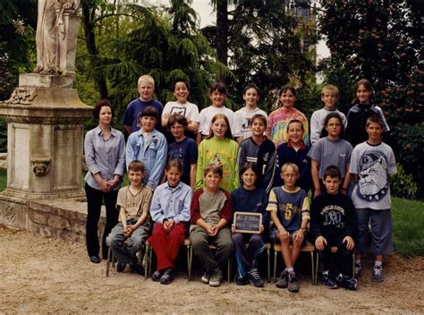 Photo De Classe CM2 De 2000 Ecole Notre Dame Mattaincourt Copains