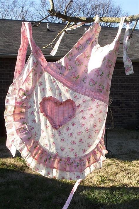 Pin By Paulette On She Loves Country Living In Pink Homemade Aprons