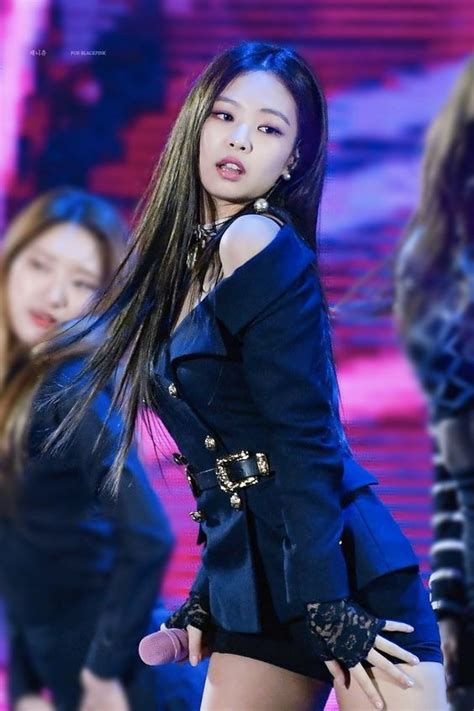 Pin De Ti O En Blackpink Jennie Celebridades Mujeres