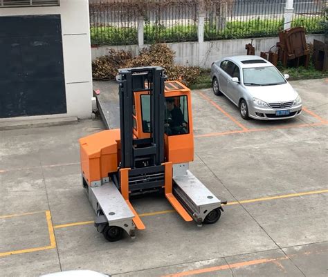 Pallet Truck Electric Multi Directional Forklift All Directions