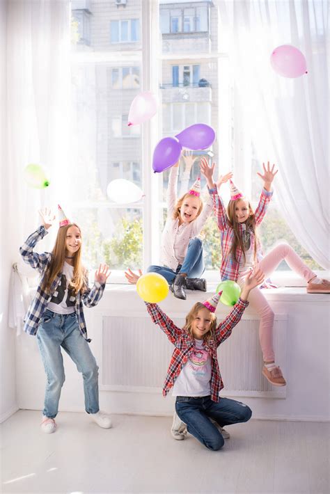 Фотосесія на дівич-вечір (фотосесія з подружками) в Києві | Frontpage