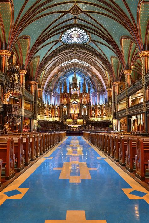 5 Must-See Places in Old Montreal | Old montreal, Montreal, Saint ...