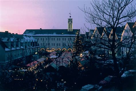 Abschied Vom Elbenplatz B Blingen Der Weihnachtsmarkt Kehrt Auf Den