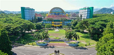 Universitas Jember (Unej) PTN di Jawa Timur Favorit Mahasiswa