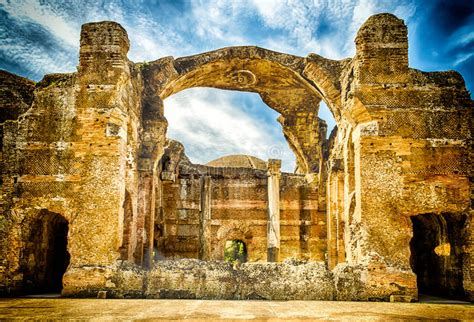 Ruinas De Los Grandes Baños En El Chalet Adriana Tivoli Imagen de