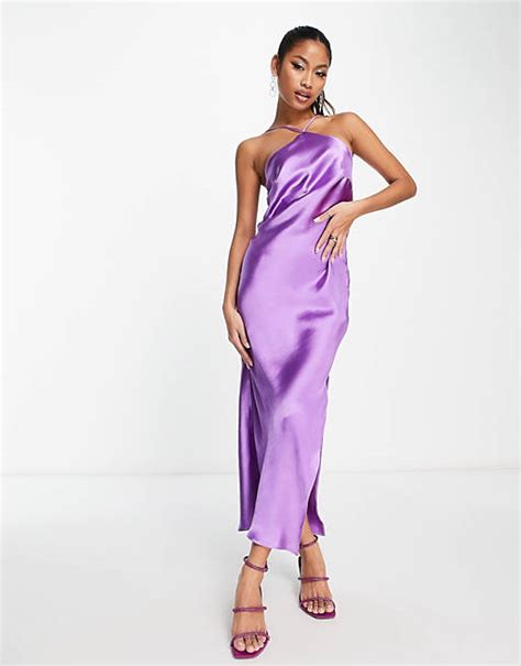 Vestido Midi Morado Con Cuello Halter Abertura Lateral Y Lazada En La