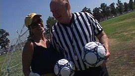 Hot MILF Persia Dishes Out Sweet Handjob XNXX