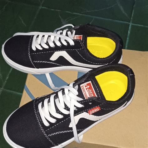 Jual Sepatu Aero Street Pria Massive Low Hitam Second Jakarta Timur