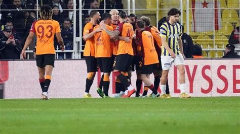 Galatasaray Dan Derbi Sonras Olay Payla M Fenerbah E Logosunu