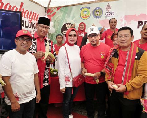 Pecahkan Rekor Muri Sajian Makanan Dari Sagu Warnai Hut Provinsi