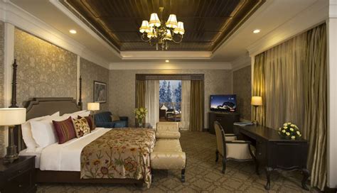 Khyber Himalayan Resort & Spa | Luxury Hotel in Gulmarg