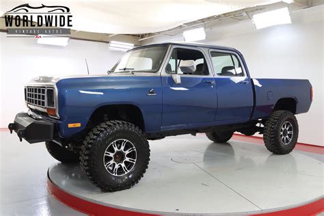 Dodge Crew Cab Pickup Truck