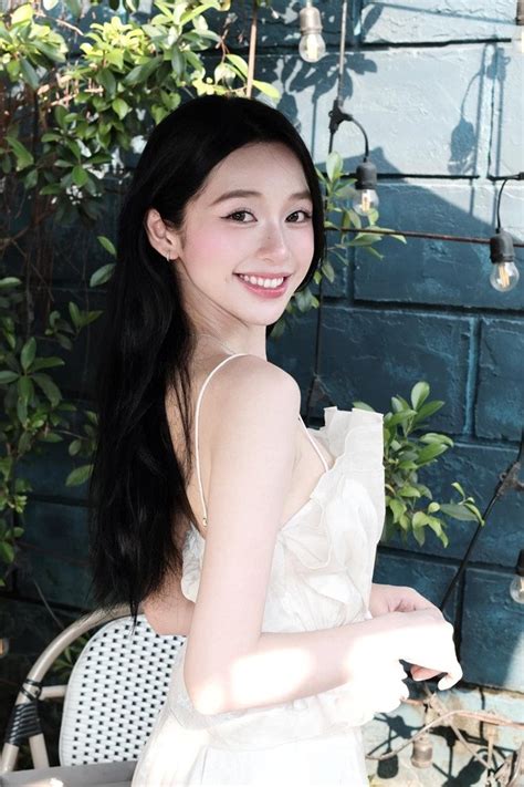 Hot Girl T Y B C T Ng B N N V T G Y S T Hoa H U Qu C Gia Vi T Nam