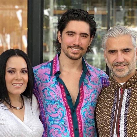 Alejandro Fernandez Hijos