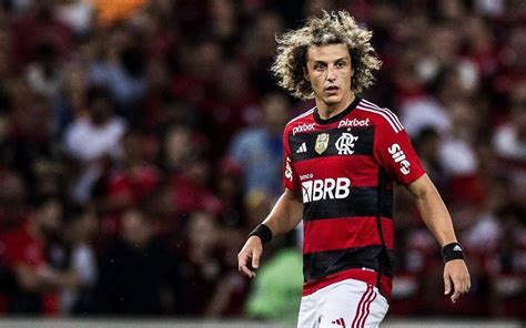 Dores David Luiz Desfalca Flamengo Em Jogo Contra O Gr Mio Pela