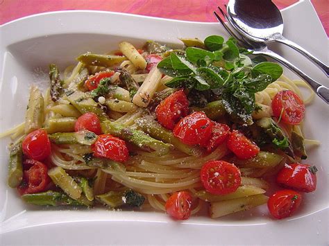 Spaghetti mit grünem Spargel von riga53 Chefkoch