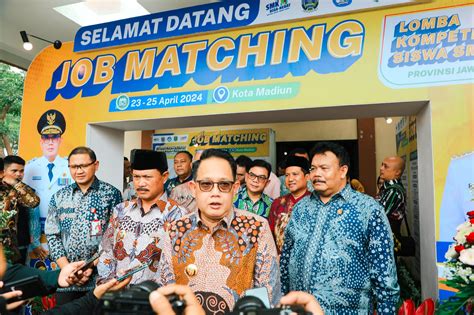 Buka Lks Smk Xxxiii Provinsi Jatim Tahun Pj Gubernur Adhy