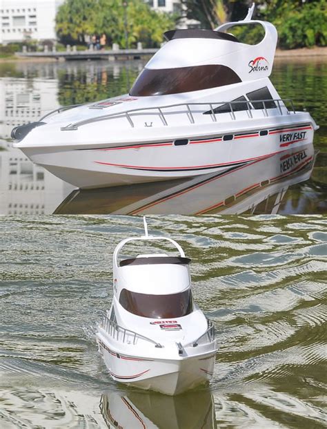 RC Remote Control 2 4G RTR Salina Speed Racing Boat Yacht Dual Motors