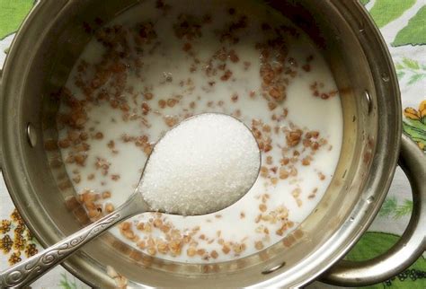 Сколько варить гречку в пакетиках на плите, в мультиварке и микроволновке