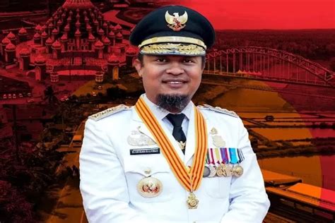 Tangis Asn Pecah Saat Gubernur Sulsel Andi Sudirman Sulaiman Berpamitan